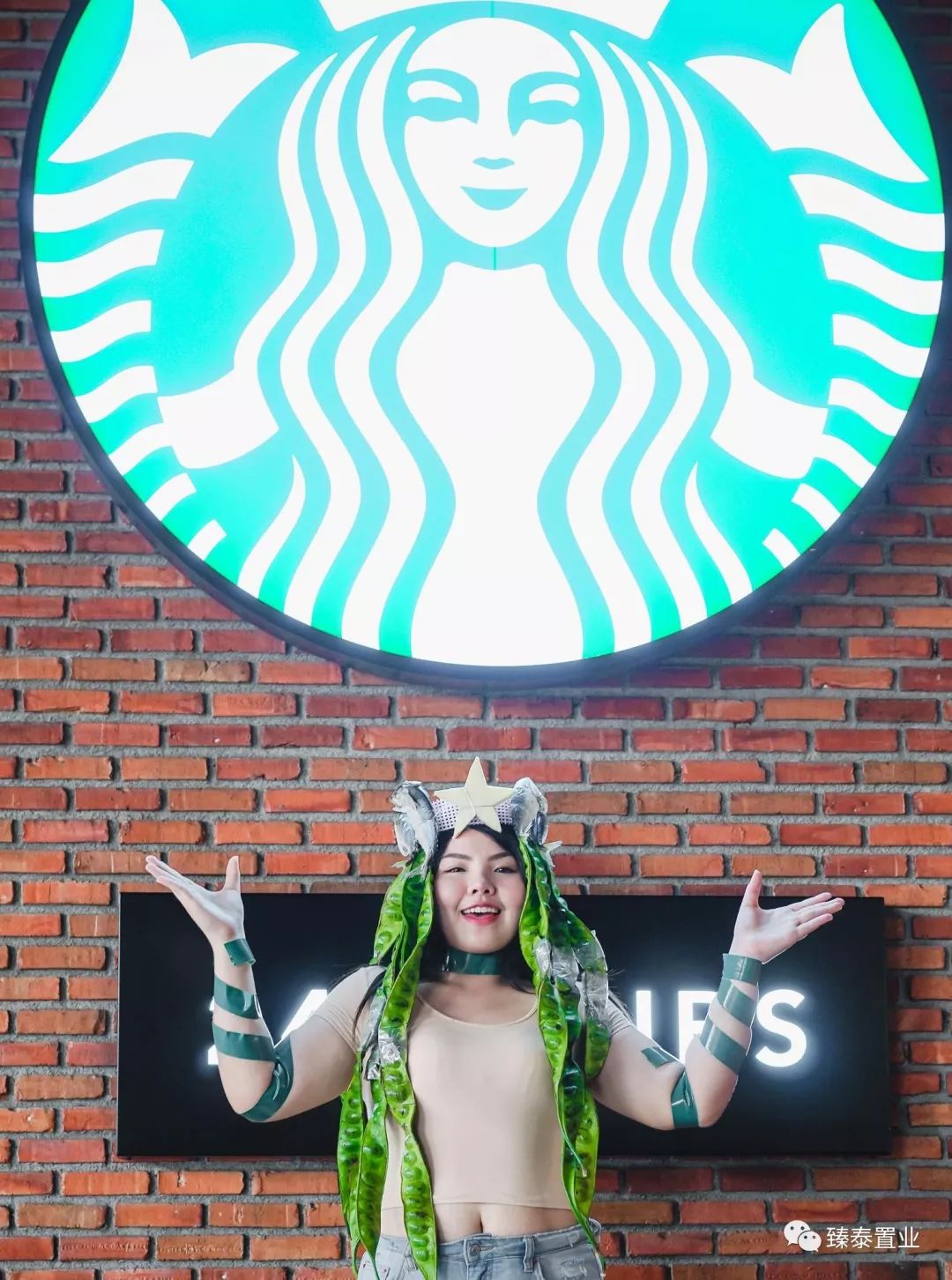 范冰冰蕾哈娜蓝色妆容,范冰冰蕾哈娜