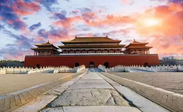 国庆节5句爱国名言警句,国庆节应该发什么关于爱国的句子