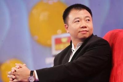 中国快餐豪门没落史：夫妻反目，母女成仇，出轨上位，锒铛入狱