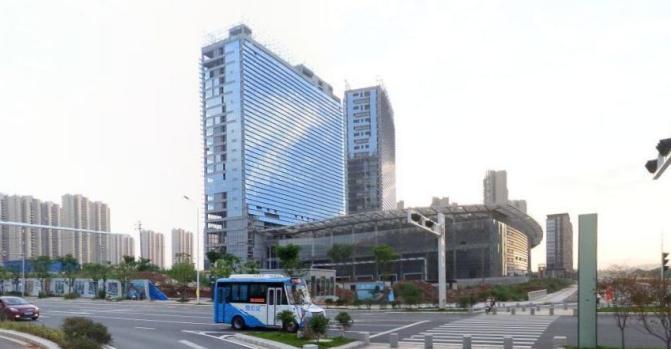 十年前的你我爱搭不理,十年前爱理不理十年后你高攀不起