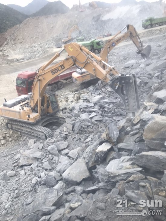 2020年山东临工6500挖掘机价格多少,从打工到身价八千万的老板