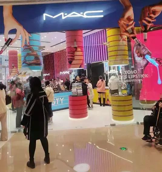 正弘城郑州消费高吗,正弘城为何人多