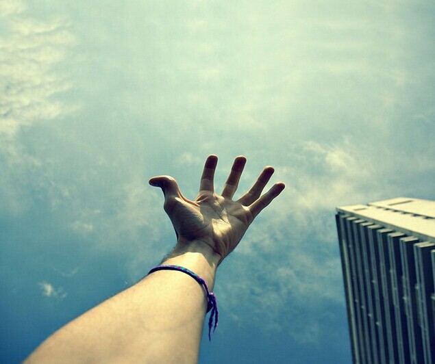 抢救成功后患者家属一般会怎么样,抢救病人时家属拒绝签字