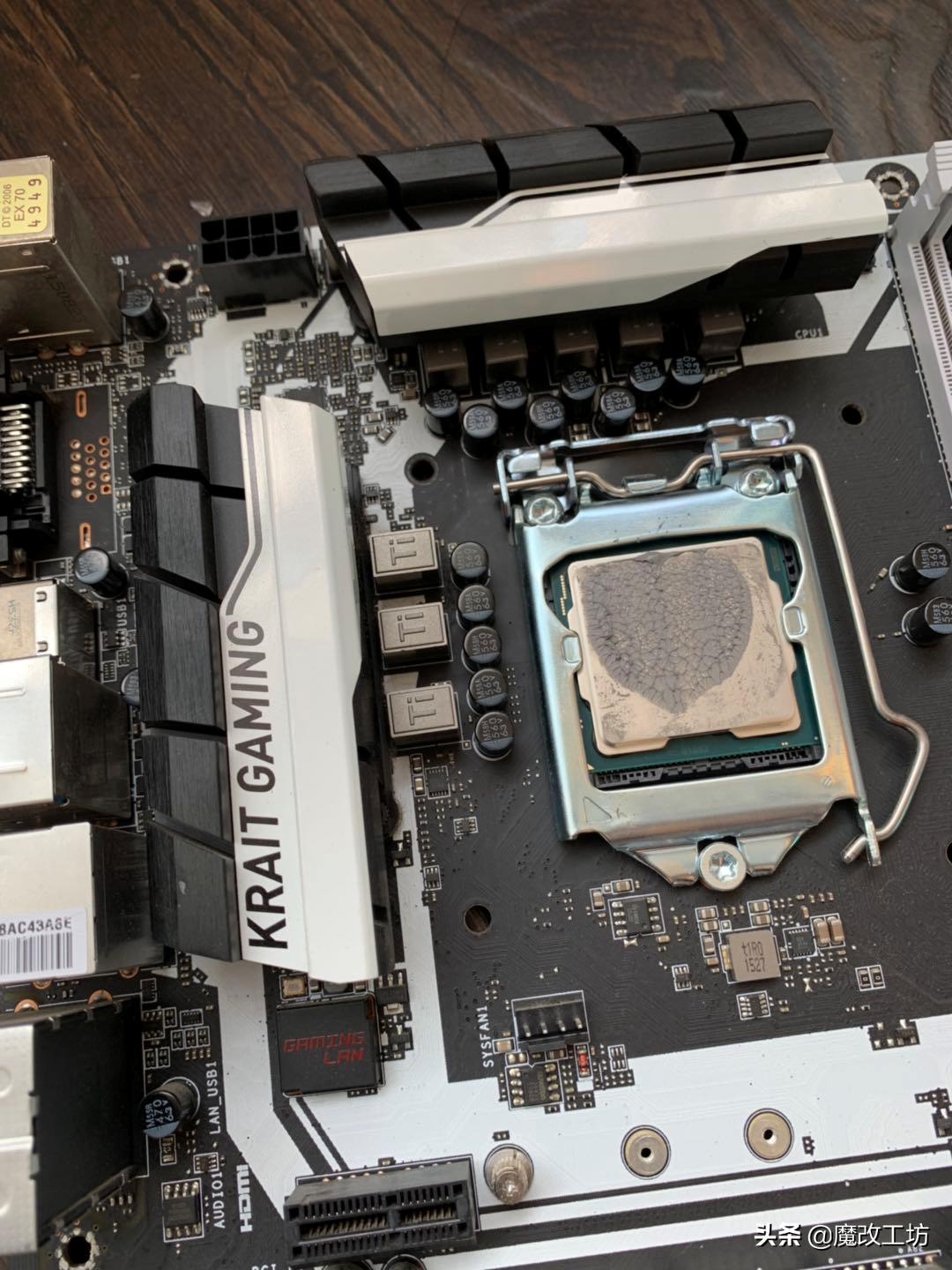 微星Z370银环蛇主板200元拍卖福利粉丝！支持Intel89代处理器XEON