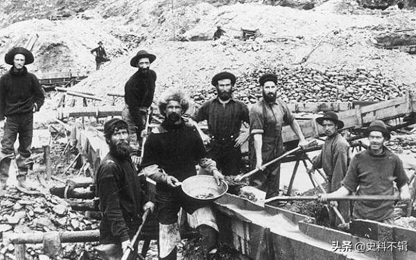 比黑奴地位还低下，曾经的最悲惨族群，如今却通吃美国黑白两道