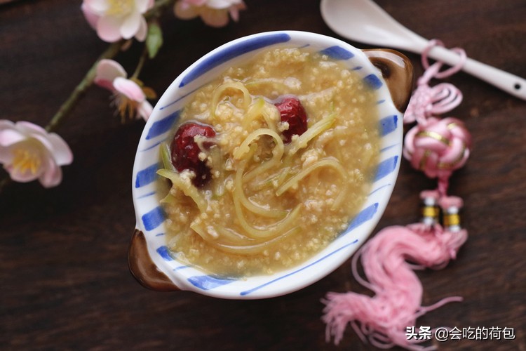 农村老奶奶用30年腌生姜的配方,80岁老奶奶坚持吃生姜