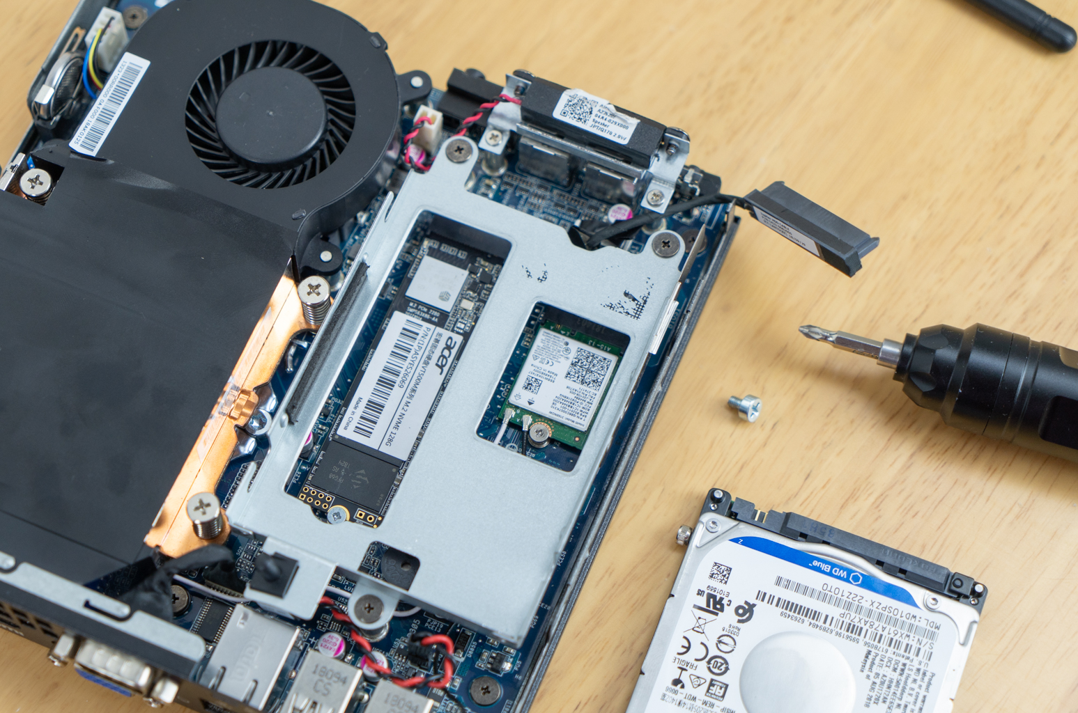 主打烧友极客的企业级超级mini台式机，极夜T80M测评！