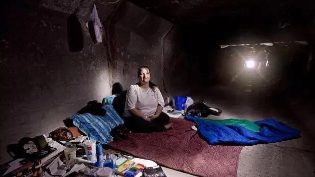 美国下水道鼠人的生活,美国下水道里的鼠人全视频