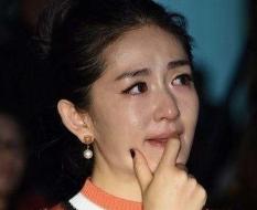 爱情长跑6年，刘烨转身娶外国人，谢娜选择了不如自己的张杰