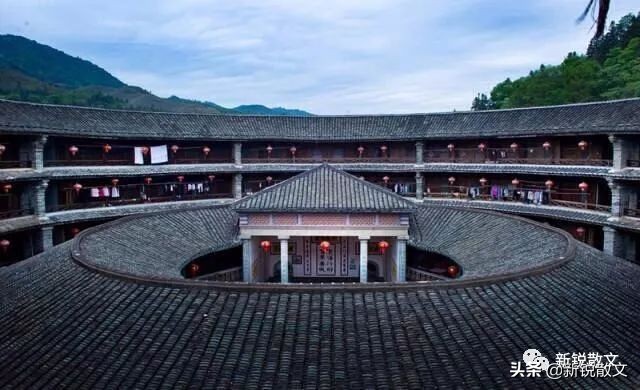 厦门土楼和鼓浪屿哪个好,厦门鼓浪屿福建土楼