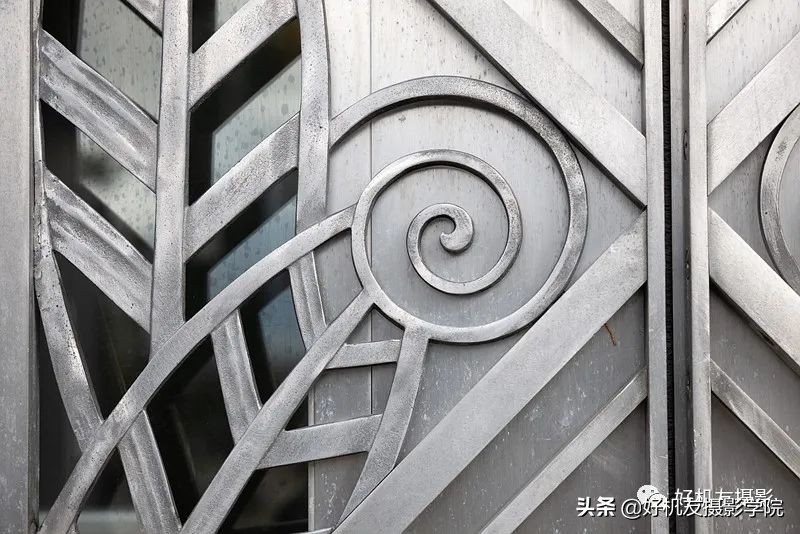 索尼全画幅适马和腾龙怎么选,腾龙和适马镜头哪个适合索尼微单