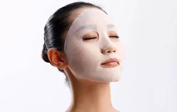 脸上的黑色素怎么改善,脸上有黑色素用什么办法慢慢淡化