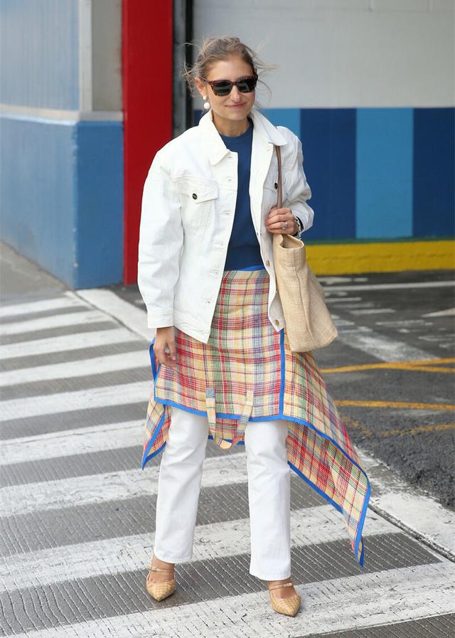 秋天穿搭不露腿保暖又好看,4种保暖时髦的秋季裙子穿搭