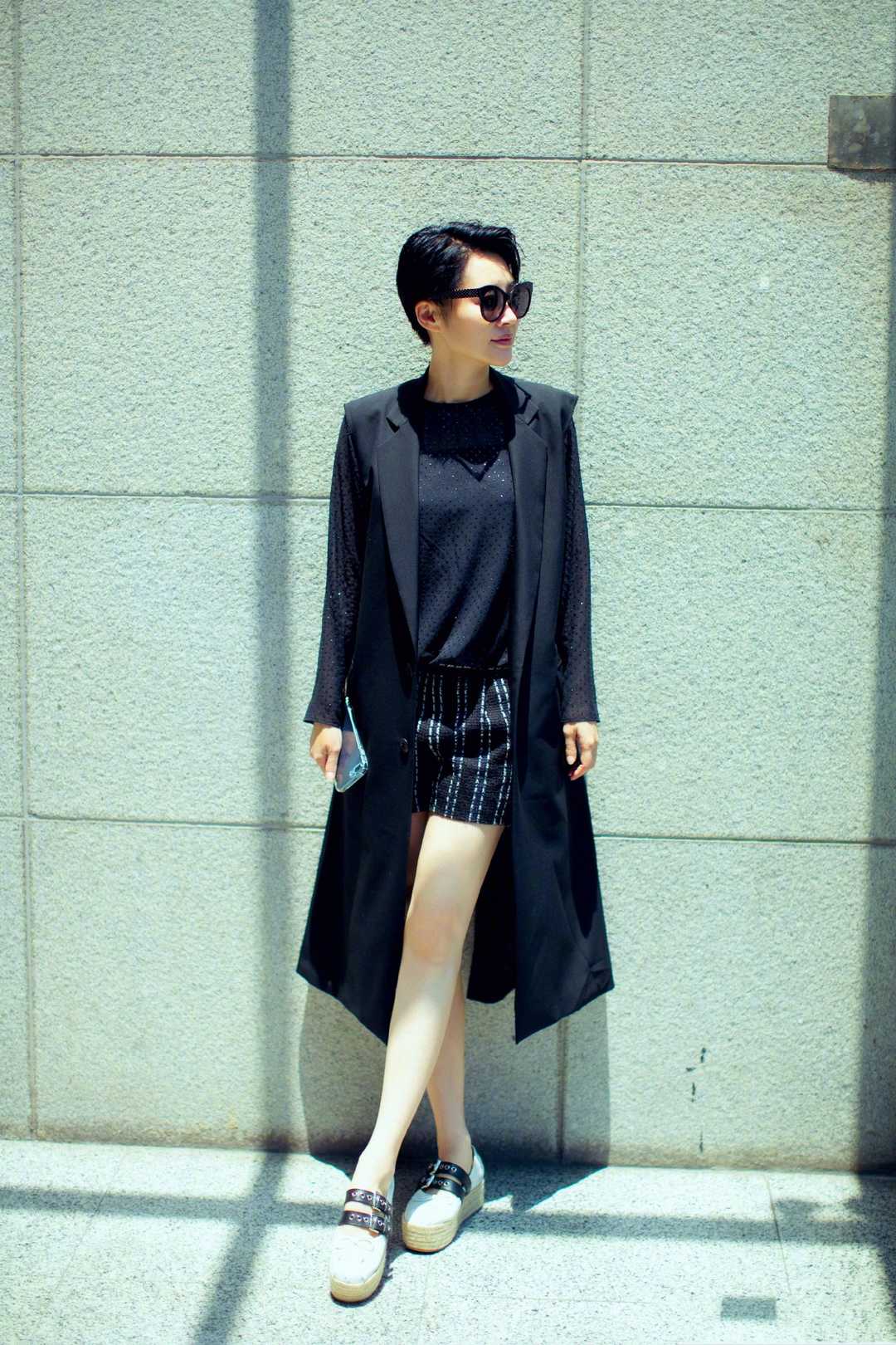 许晴短发惊艳的照片,许晴减龄发型短发