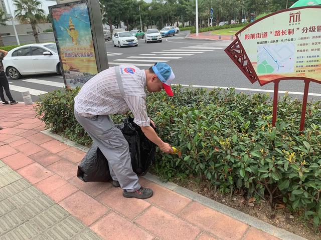 元翔厦门空港团委组织开展“美丽空港”主题志愿者活动