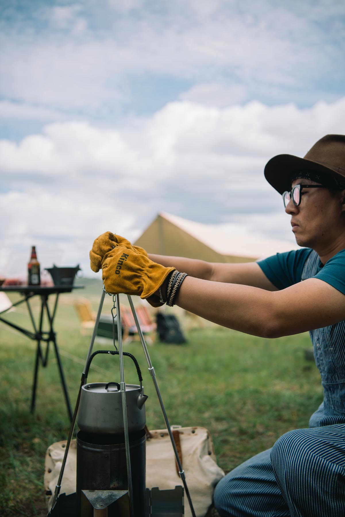 拥有这21件高颜值户外装备,让我们的草原野餐会像家里般优雅