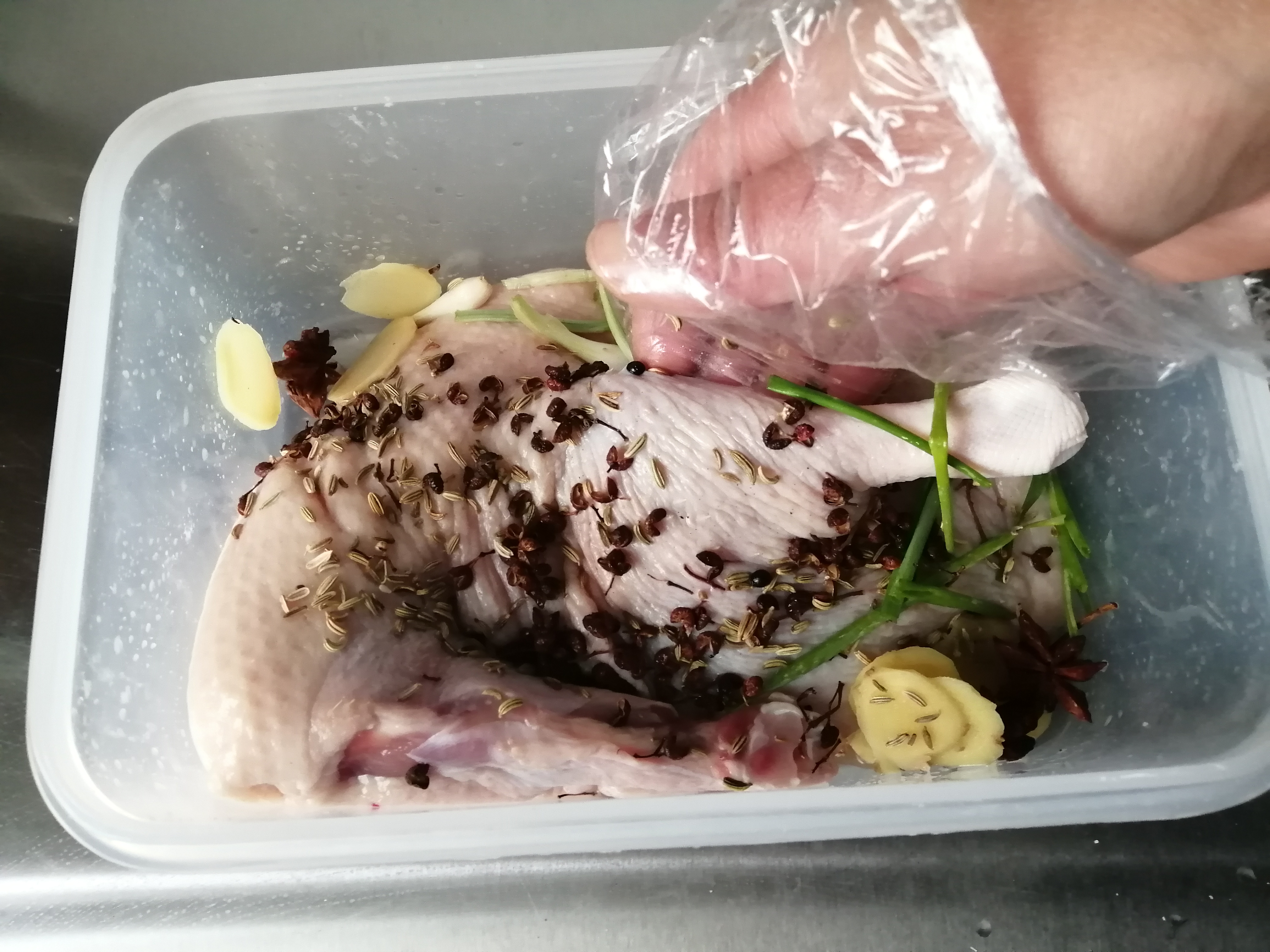 想吃烤鸭一定要这样做,想吃个烤鸭在家怎么烤