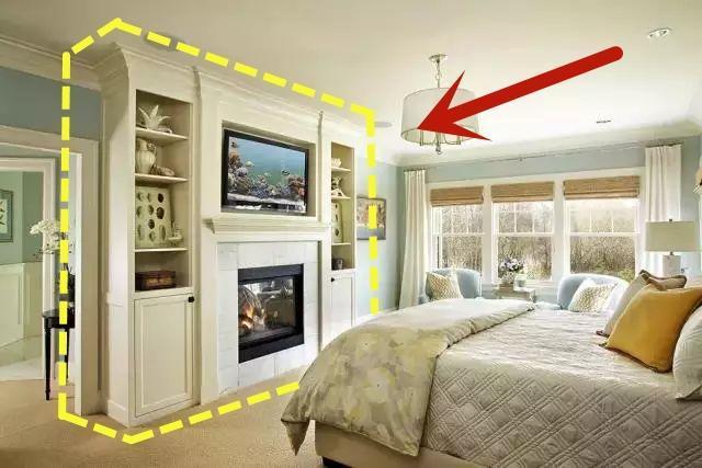 新买的沙发太大，客厅放不下，后悔当初装修时没有考虑家具的尺寸