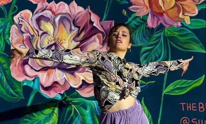 爱死这种手绘墙了，效果太美美到邻居羡慕嫉妒，网友：抢墙纸生意