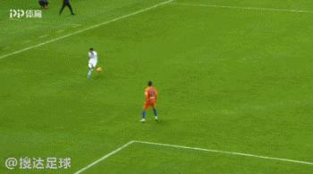 完爆鲁能后防！30岁边前卫踢得像外援，此前仅两次出战国足