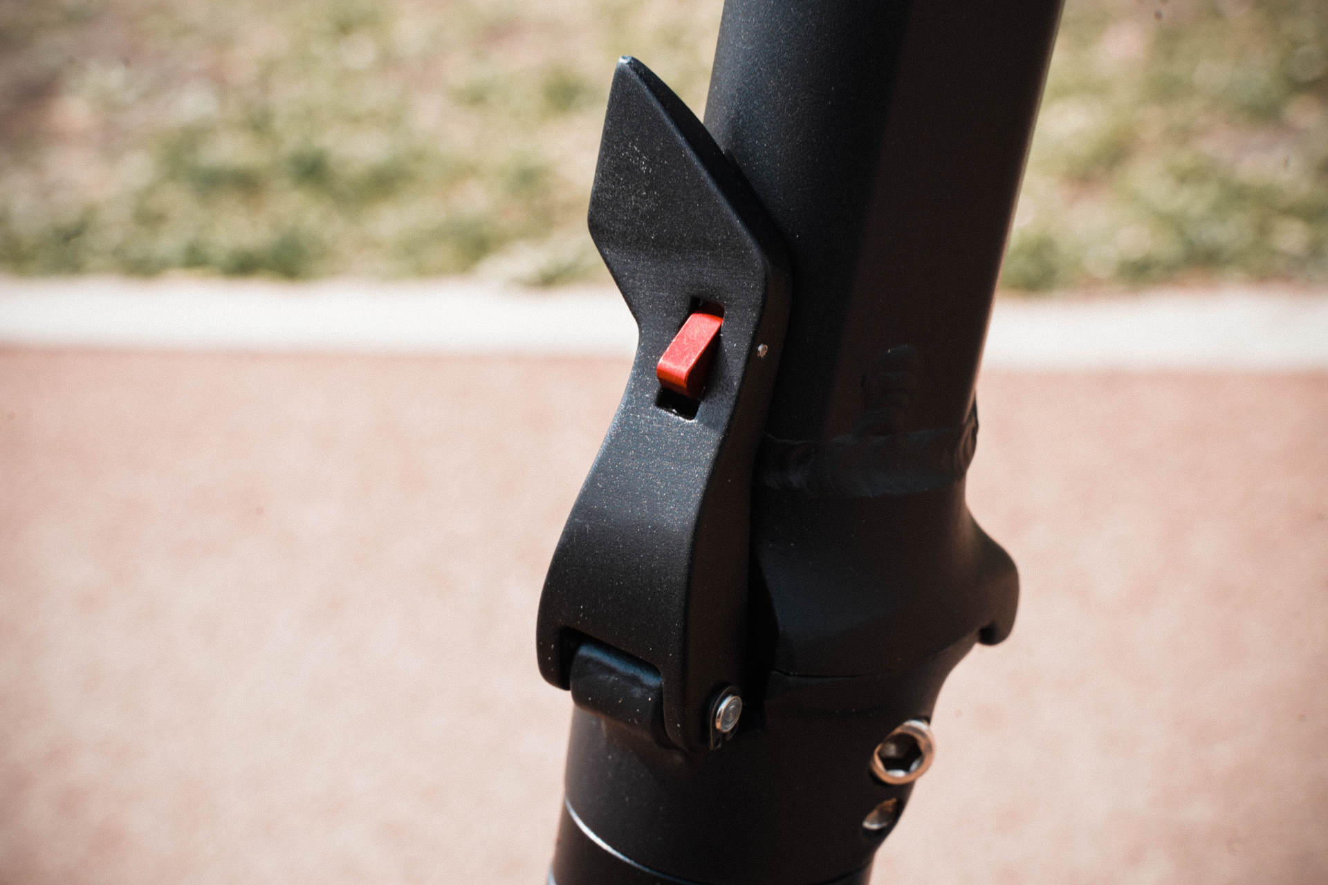 科洛威电动滑板车l10能充电吗,科洛威l10和米家哪个好