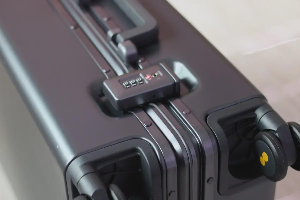 地平线8号28寸和90分旅行箱对比,地平线8号level8旅行箱测试