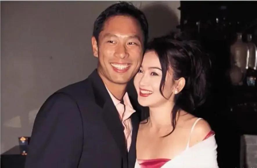 爱情里坚持原则太重要了，同龄的温碧霞和李若彤截然不同的人生！