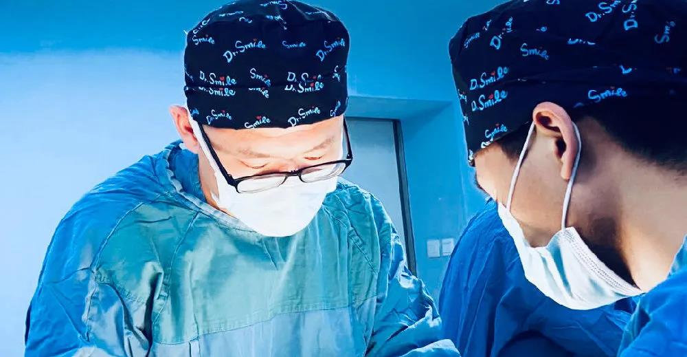 静脉曲张扎针放血成功案例,苏磊谈静脉曲张手术过程