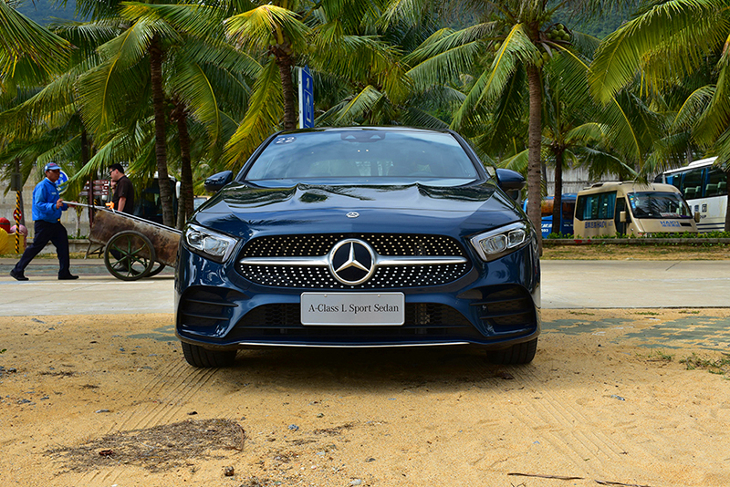 奔驰a200l试驾感受最新,全新奔驰a200l试驾