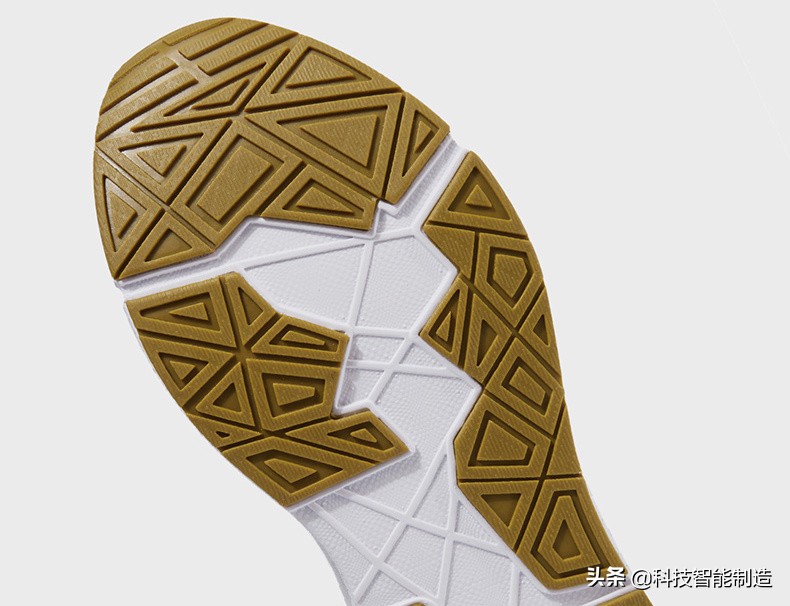 nike鞋制作全过程,nike鞋子制作成本