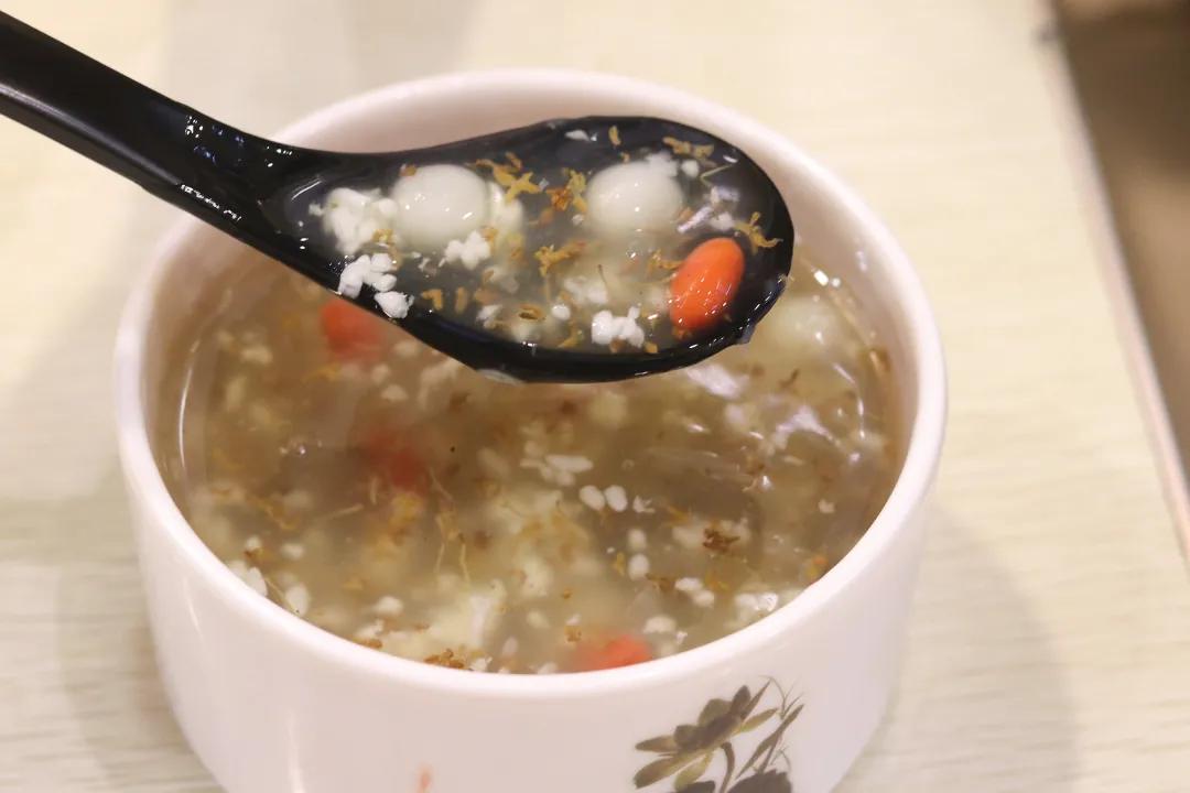 太原地铁2号线美食推荐,太原附近人气最旺的美食街