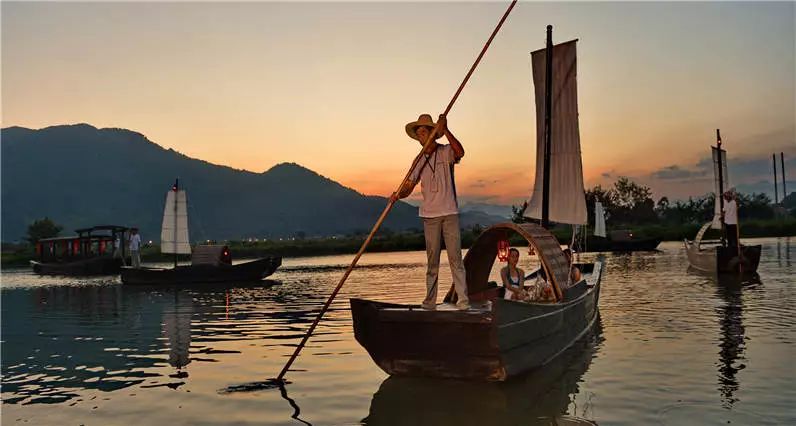 巴厘岛溪山温泉工资,巴厘岛离马尔代夫远不远
