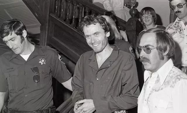 近几年真实越狱成功案例,史上最难越狱的真实事件