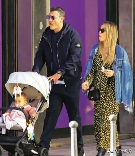 维埃里8年换了10个俱乐部,23岁维埃里近况