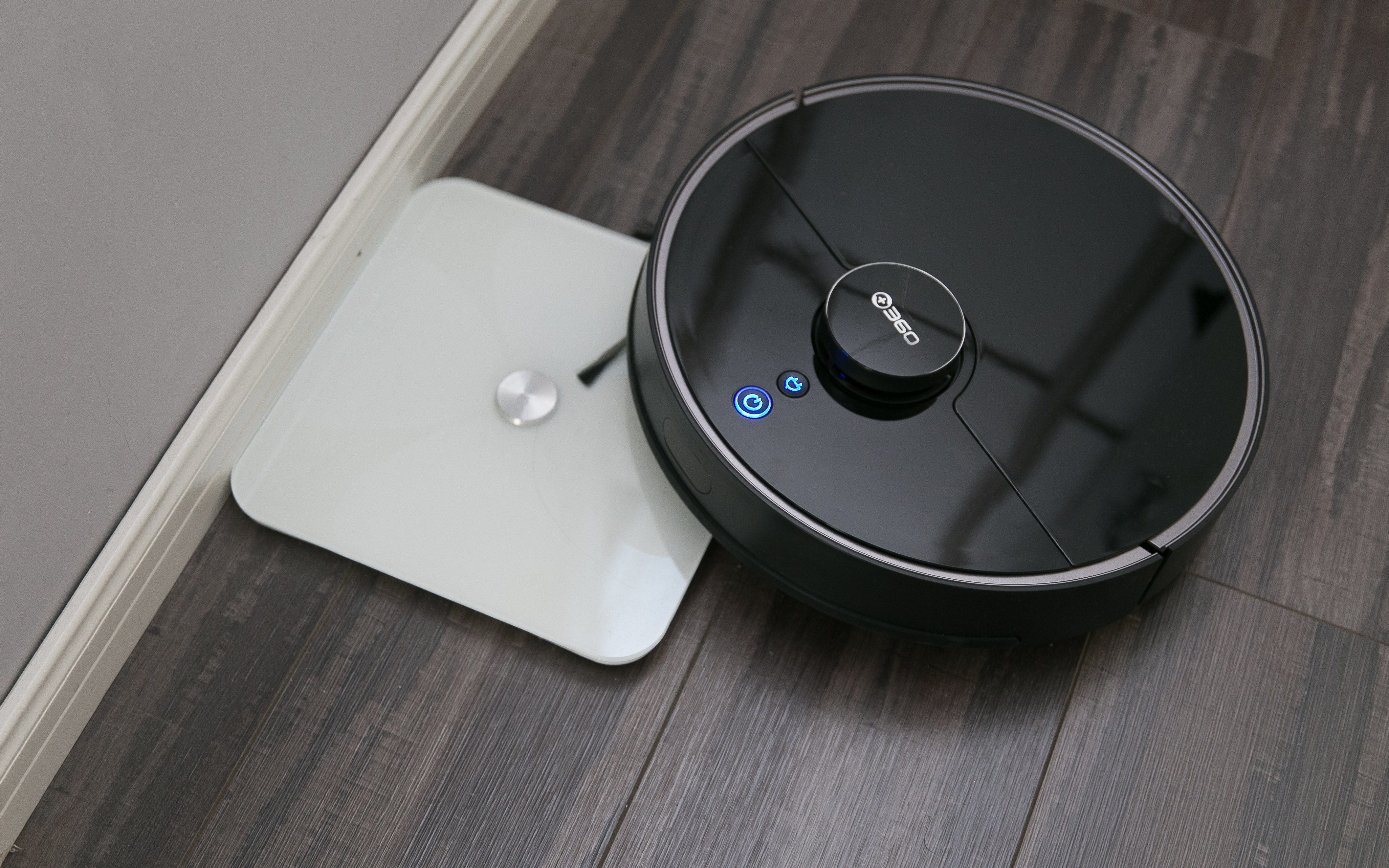 千元内扫地机器人拖地测评,360扫地机器人扫拖一体全自动