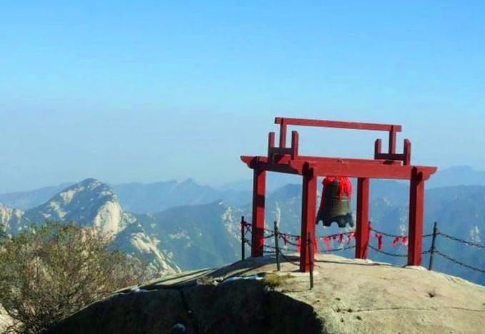 探索华山未解之谜之黑龙潭,华山黑龙潭在哪个峰