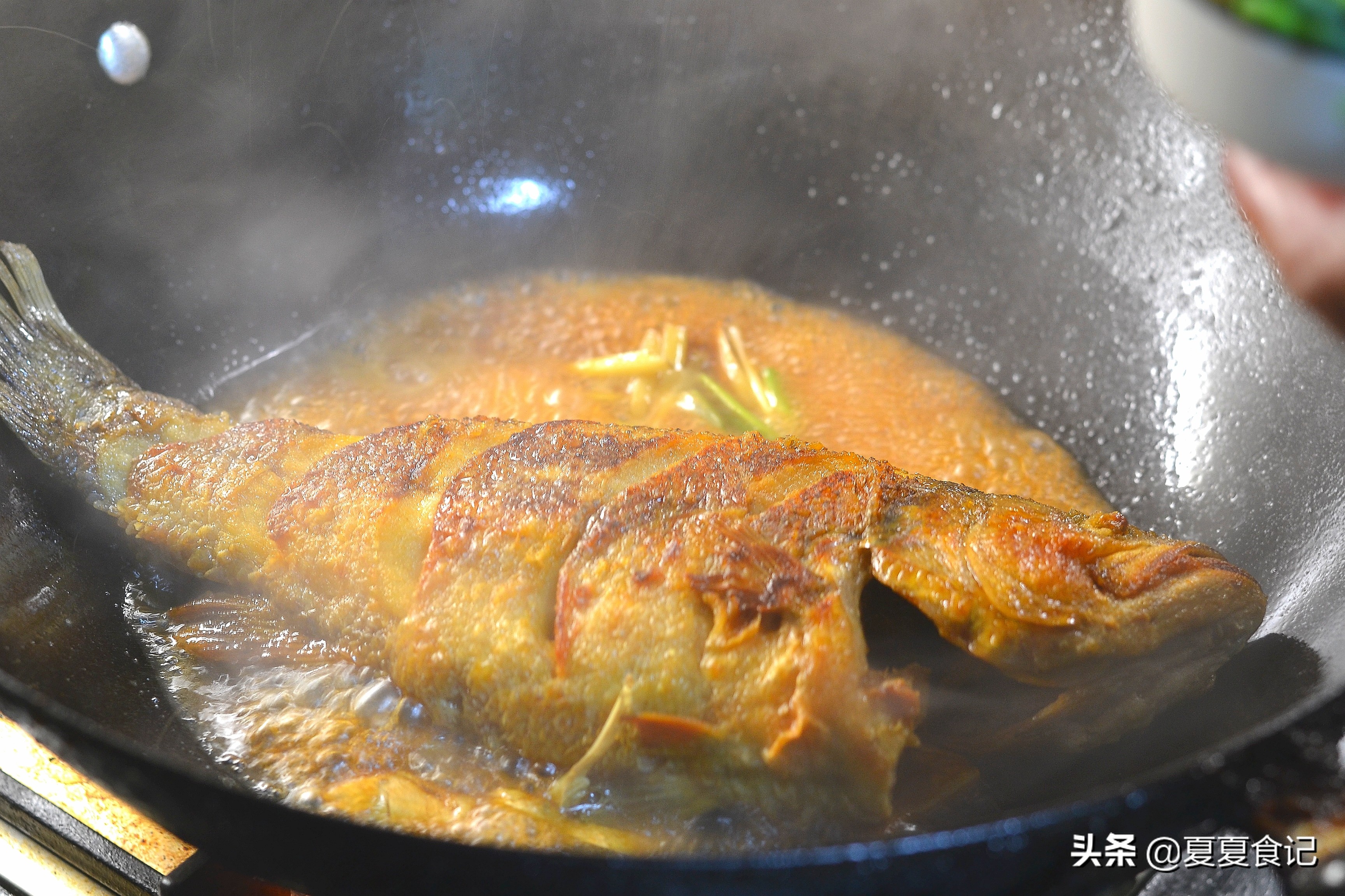 煎鱼不破皮，需掌握这3个小技巧，鱼不破皮，还焦香入味