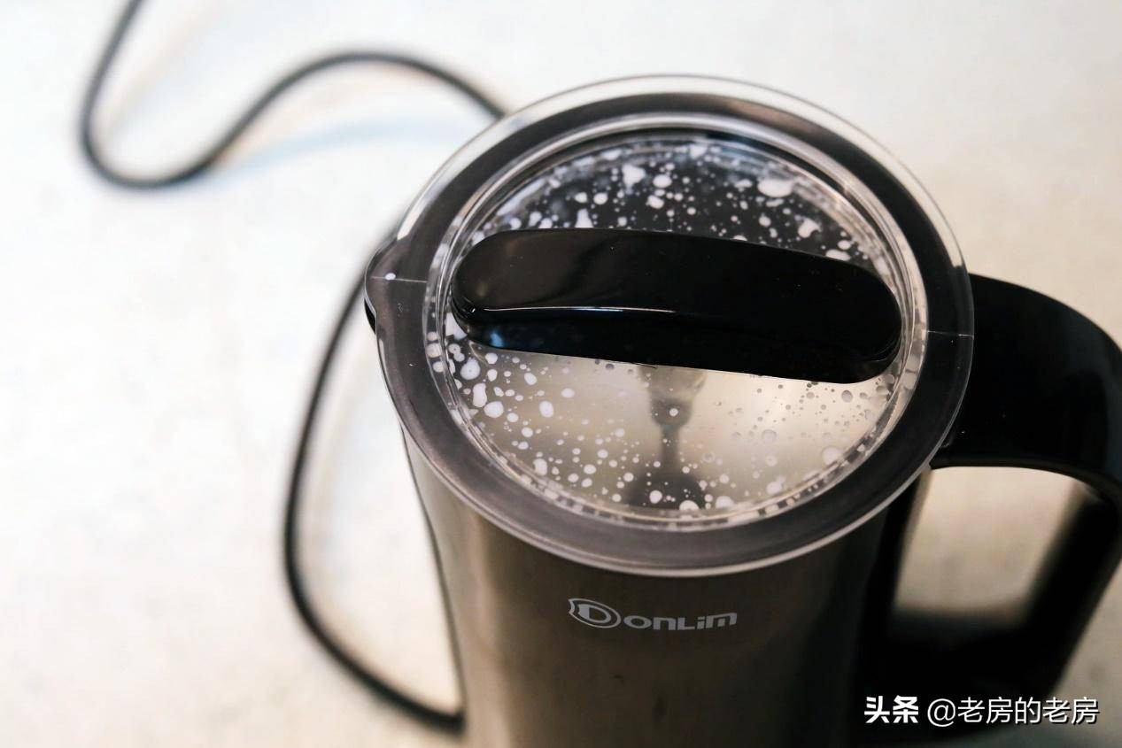 在家喝卡布奇诺,你需要一台什么样的咖啡奶泡机?