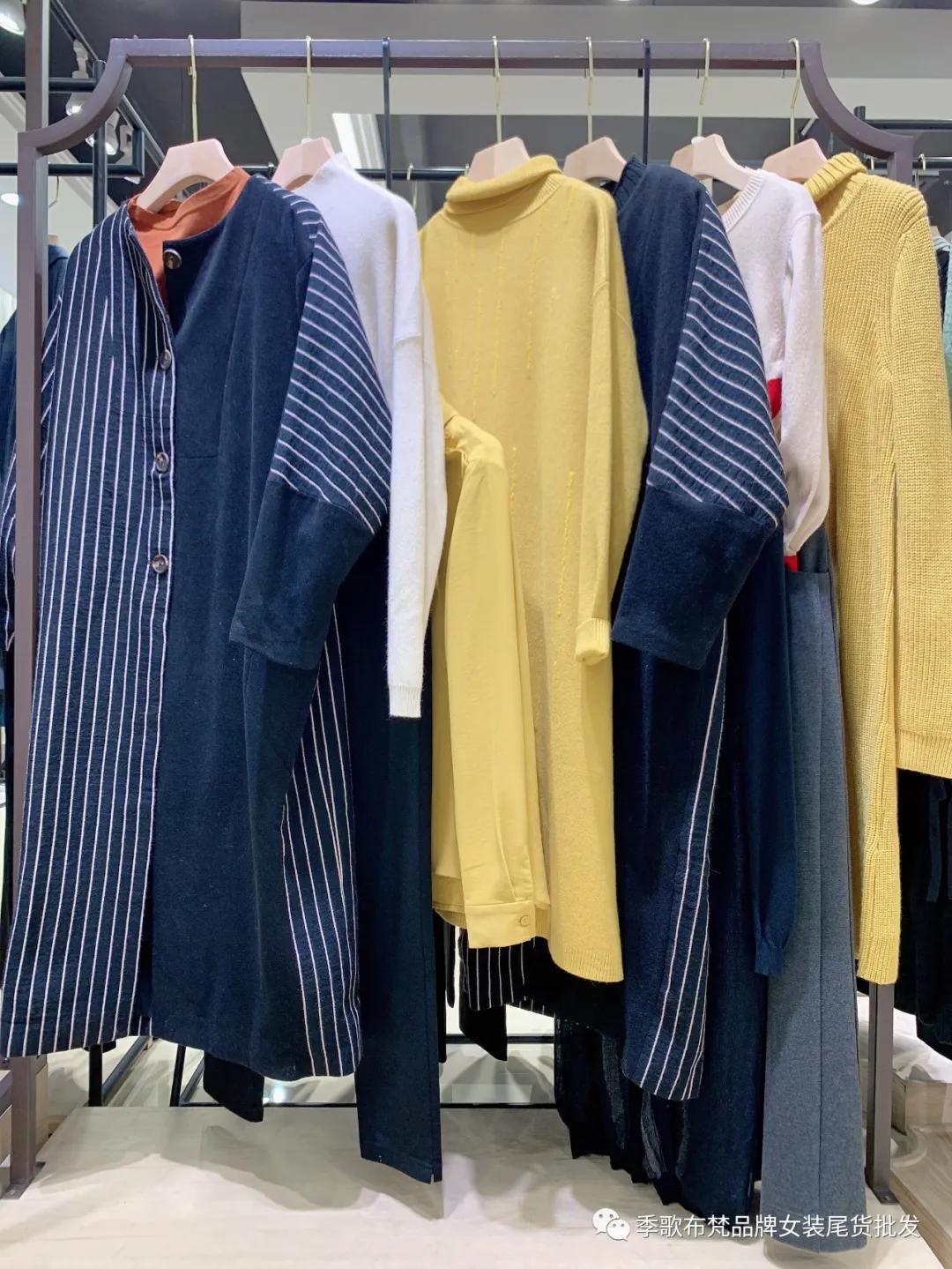 墨曲毛呢外套尾货批发,墨曲女装在哪个网能买到