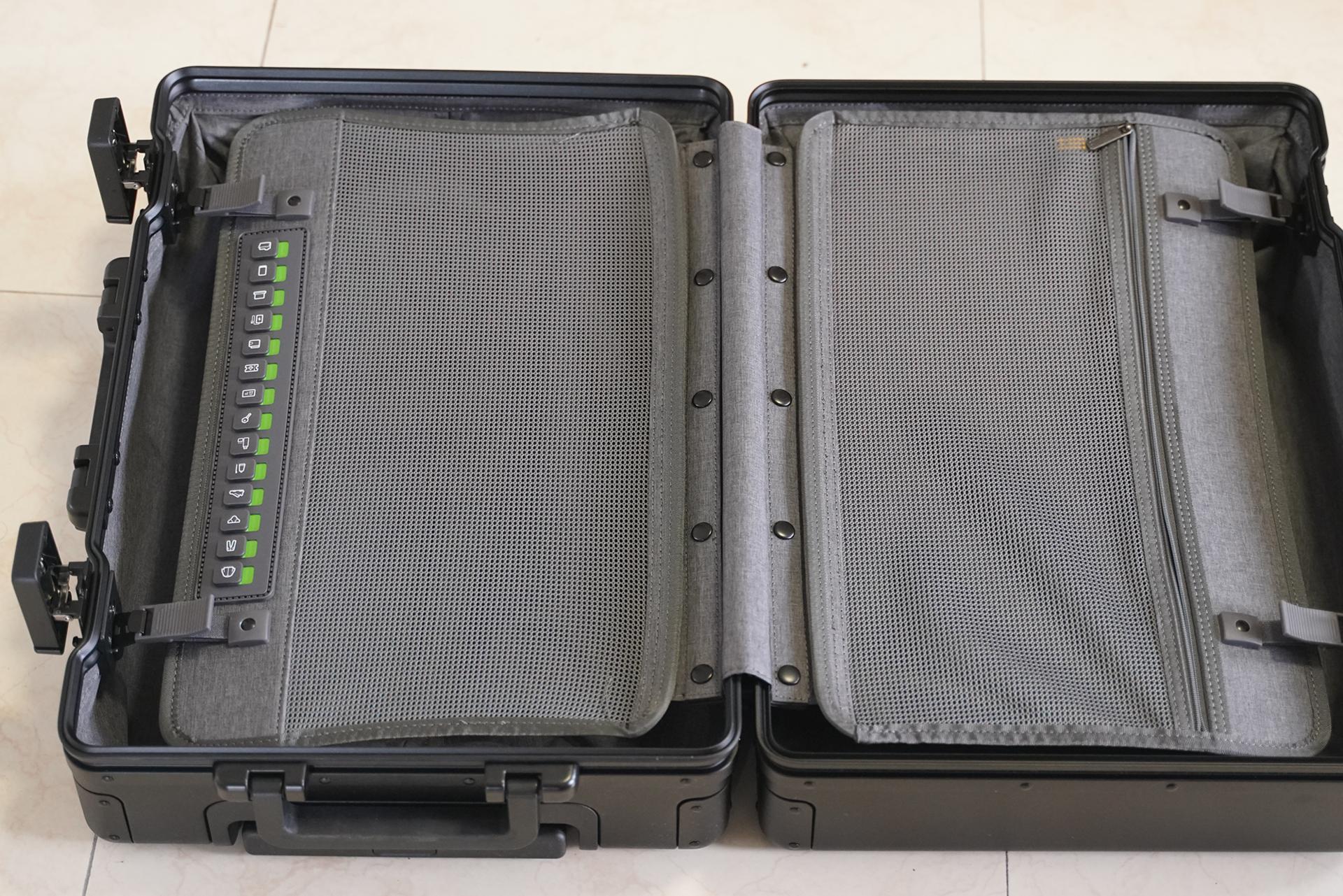 地平线8铝镁合金拉杆箱,地平线拉杆箱和elle拉杆箱哪个好