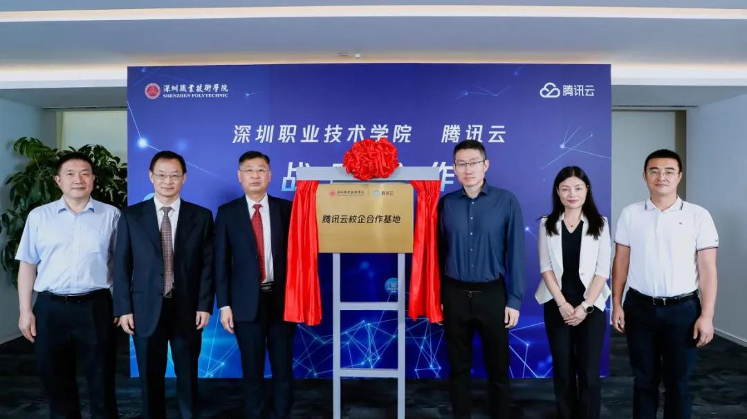 惊呆!33岁读深职!女生超级多多多!你学校呢?