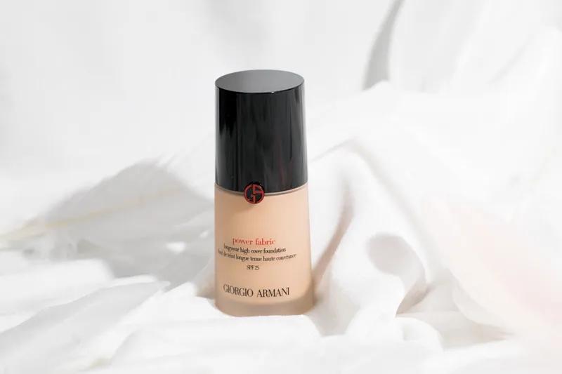 有磨皮效果持妆粉底液推荐,遮瑕效果好的磨皮品牌粉底液干皮