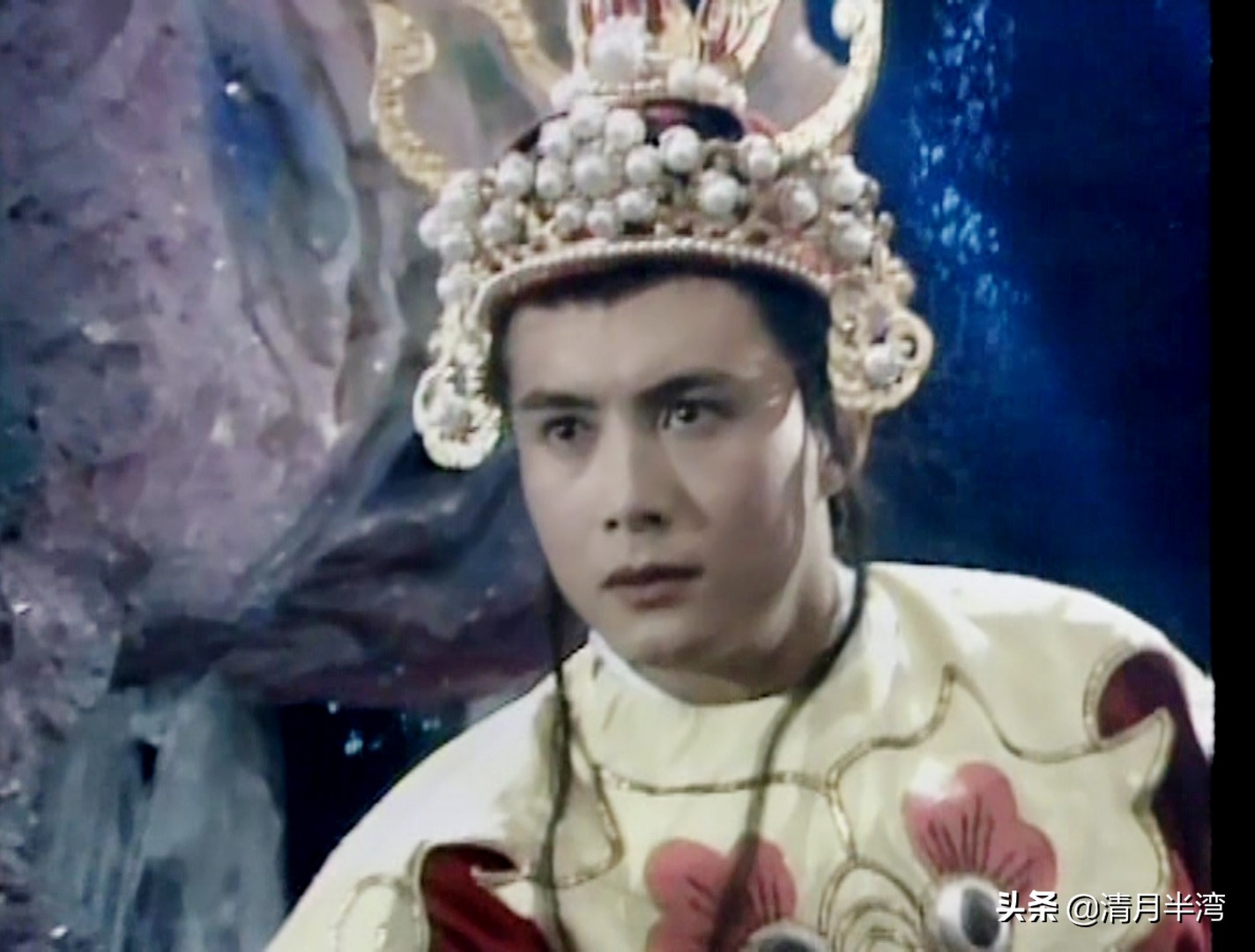 盘点十大古装男神比美女还美,90年代古装扮相四大美男