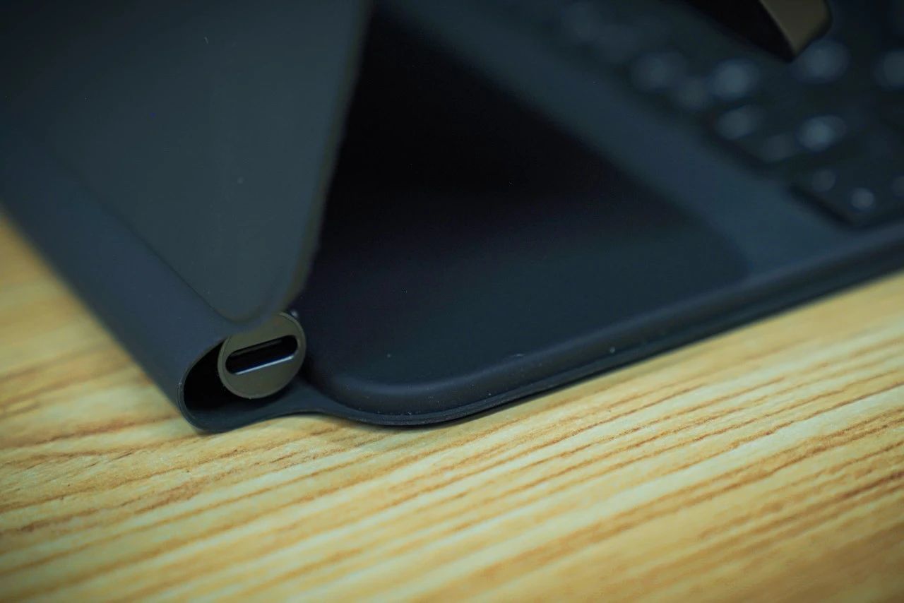 当iPad从重量和价格上追平了MBP,你需要这几个拒绝它的理由