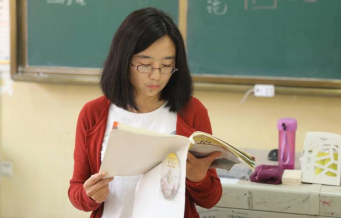 考研名师刘晓艳“翻车了”，*辱侮**刘翔、调侃董存瑞，账号已被封禁