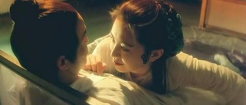 豆瓣8.5分，再看徐克的《青蛇》才明白，故事里许仙从未负白素贞