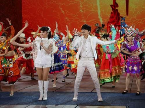 王小玮玖月现场版,玖月团王小玮亲临现场