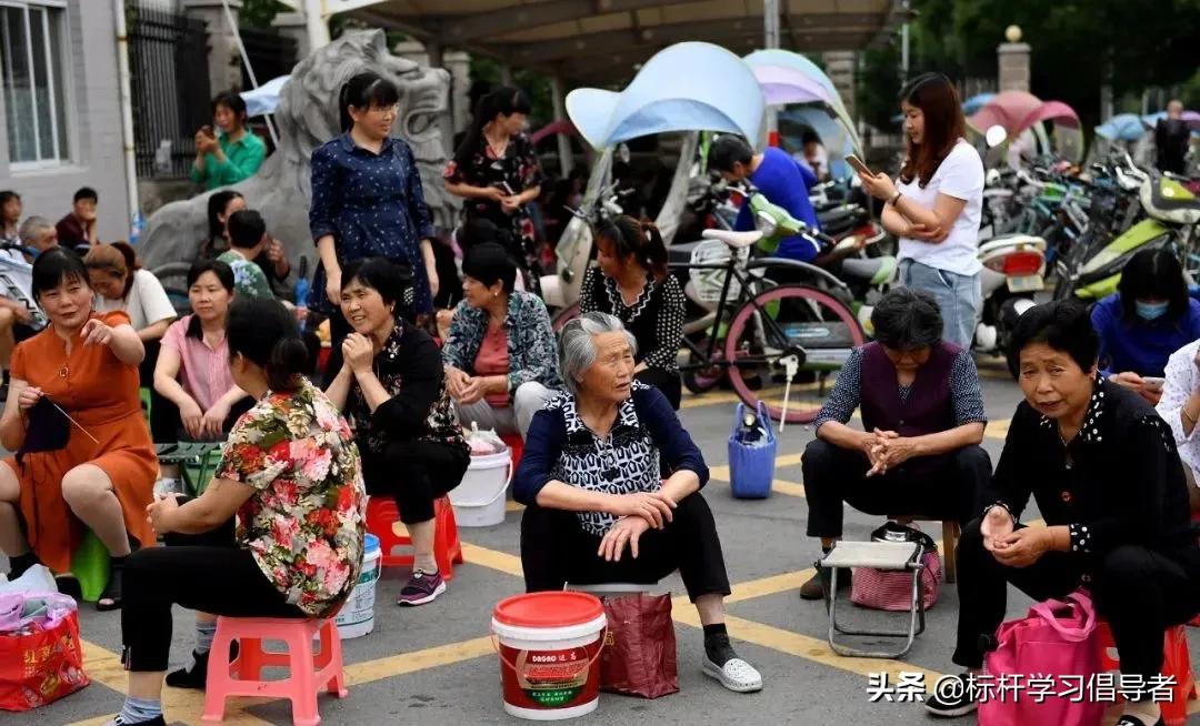 这个被高考“魔化”的小镇，不该被嘲讽