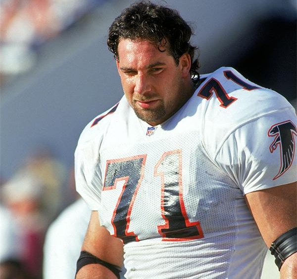 打过wwe的球星,打过篮球的橄榄球员