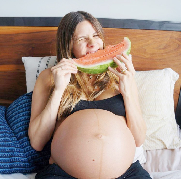 孕妇每次吃水果吃几种比较好,孕期吃水果怎么吃最好